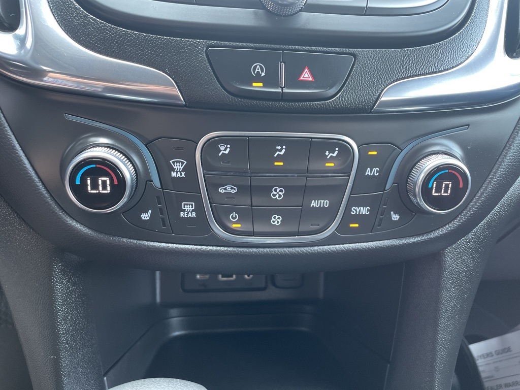 2022 Chevrolet Equinox LT photo 13