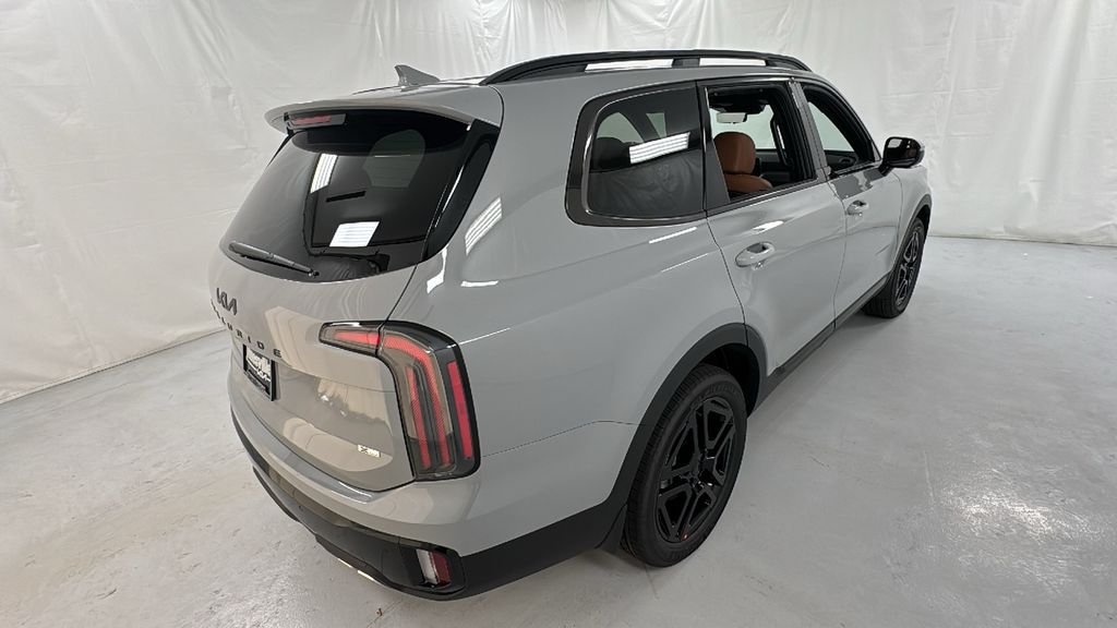 2025 Kia Telluride SX Prestige X-Line photo 3