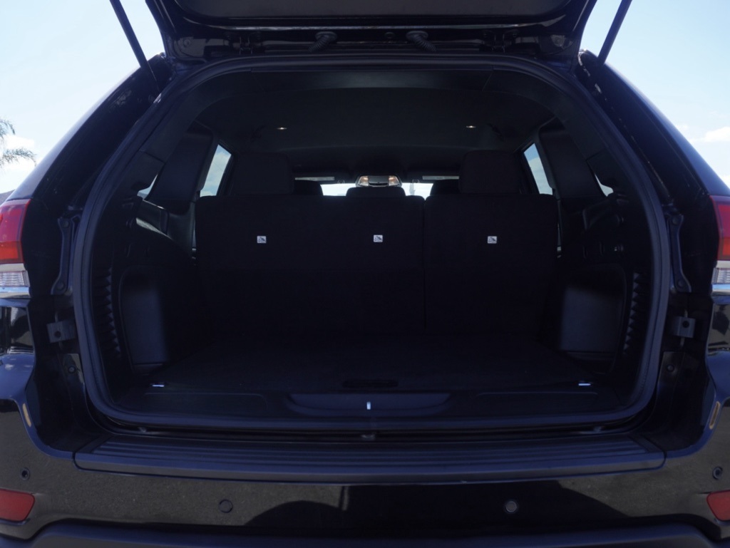 2022 Jeep Grand Cherokee Laredo E photo 5