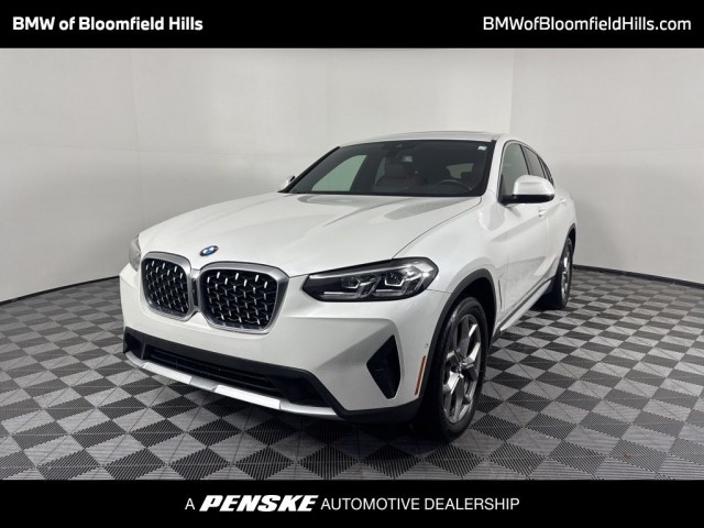 2023 BMW X4 30i's photo