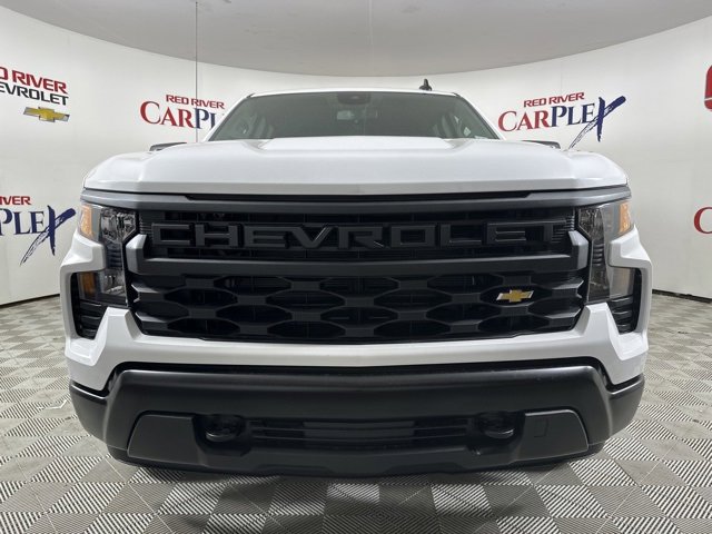 2025 Chevrolet Silverado 1500 photo 2