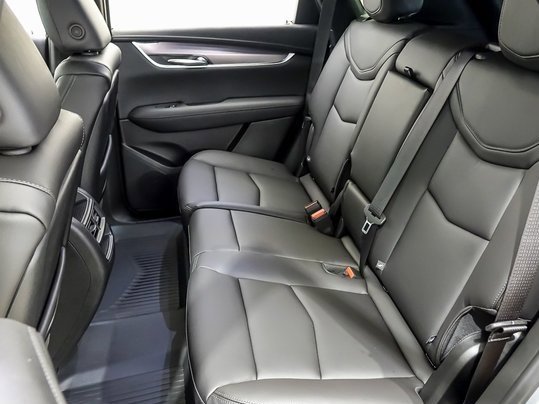 2025 Cadillac XT5 Luxury photo 9