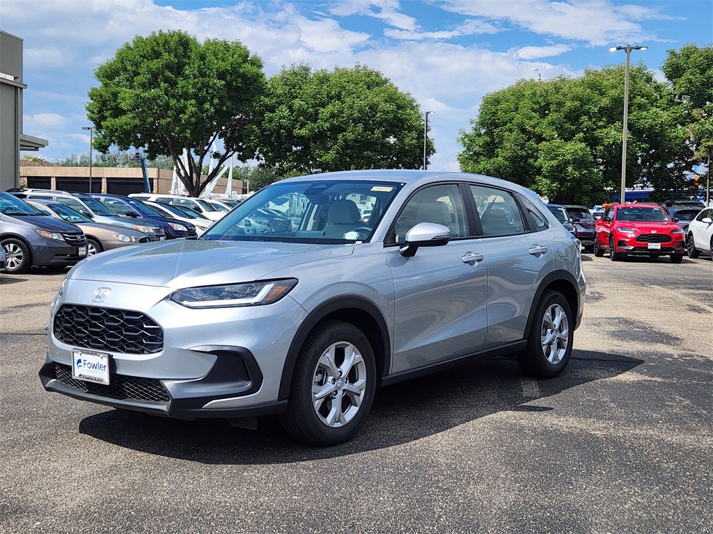 2025 Honda HR-V LX photo 2