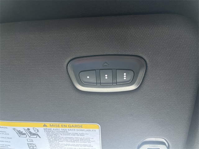 Used 2024 White Ram Laramie image 27