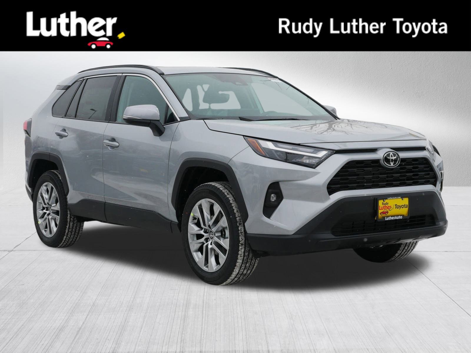 2025 Toyota RAV4 XLE Premium's photo