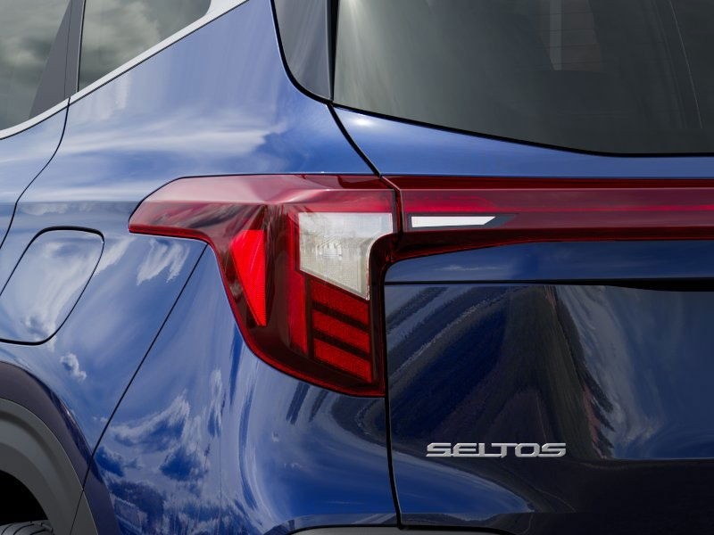 2026 Kia Seltos EX photo 11