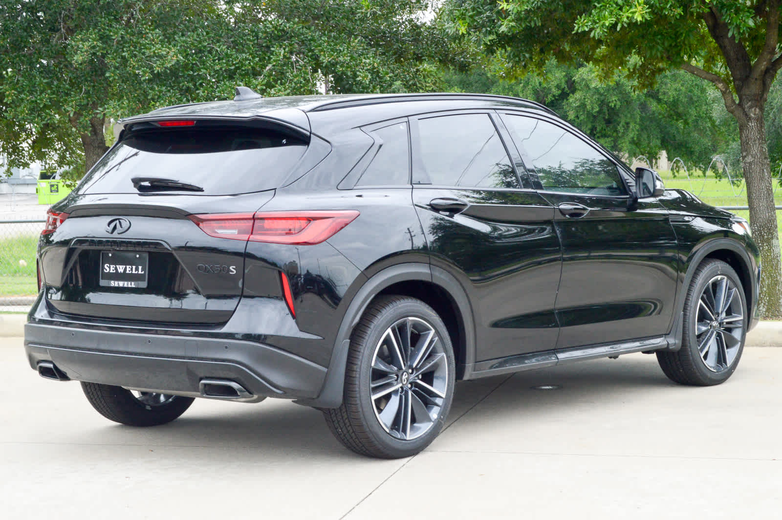 2025 Infiniti QX50 SPORT AWD photo 3