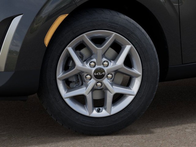 New 2025 Gravity Gray Kia LX image 9