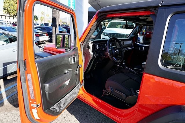 Certified Used 2022 Red Jeep Sport image 31