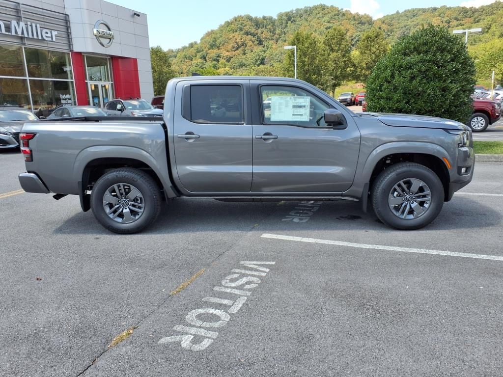 2025 Nissan Frontier SV photo 2