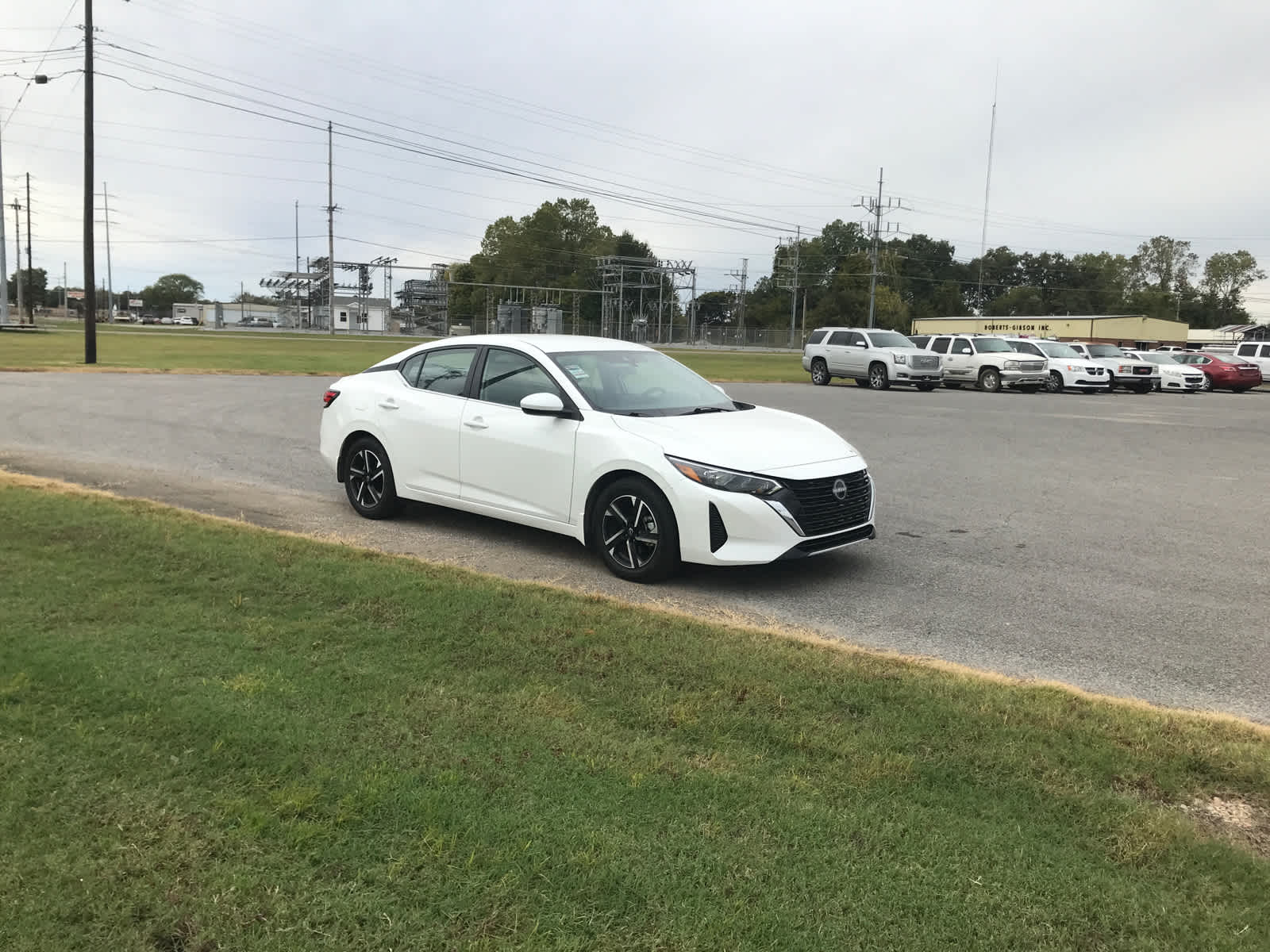 2025 Nissan Sentra SV photo 3