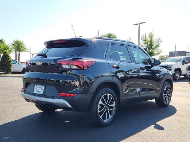 2024 Chevrolet Trailblazer LT photo 4