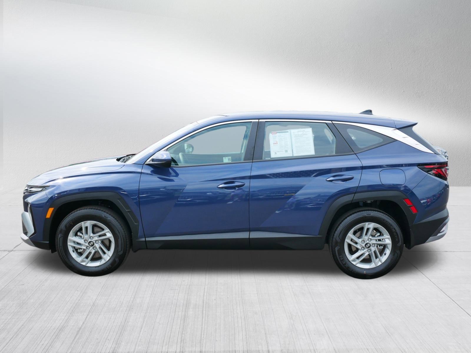 2025 Hyundai Tucson SE photo 4