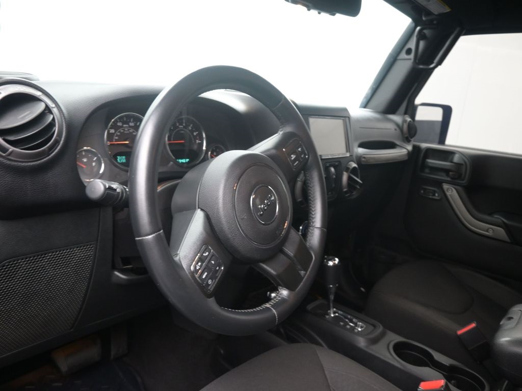 2015 Jeep Wrangler Unlimited Sport photo 15