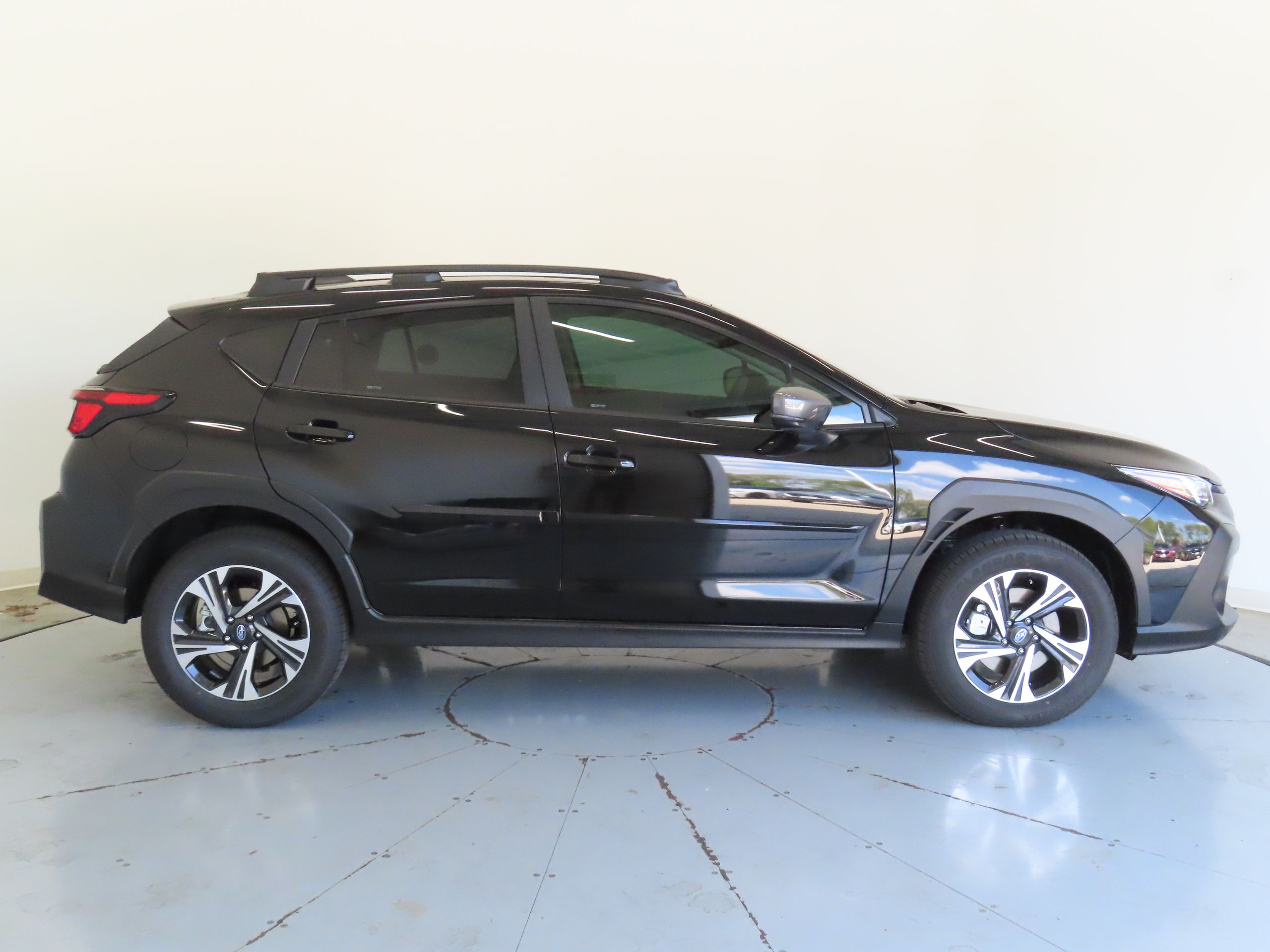 2025 Subaru Crosstrek Premium photo 2
