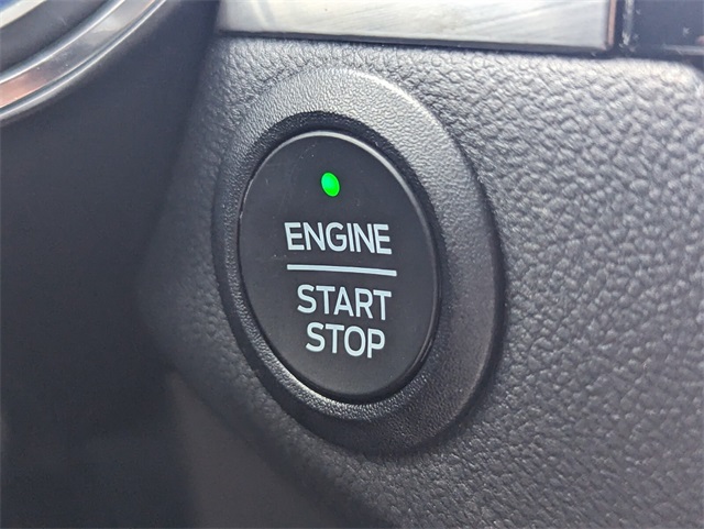2021 Ford Escape Hybrid Titanium photo 24