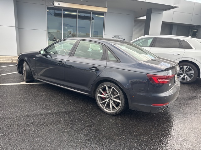 2018 Audi A4 2.0T Premium Plus photo 4