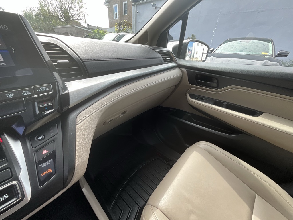 2020 Honda Odyssey EX-L photo 22