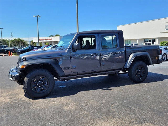 2025 Jeep Gladiator Sport photo 3