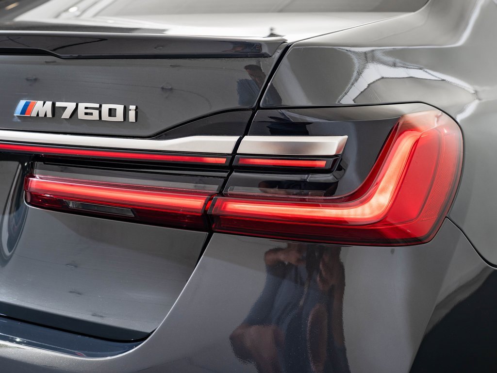 2022 Bmw M760Li photo 12