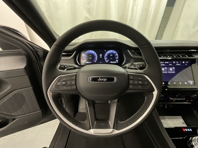 2025 Jeep Grand Cherokee Altitude X photo 11