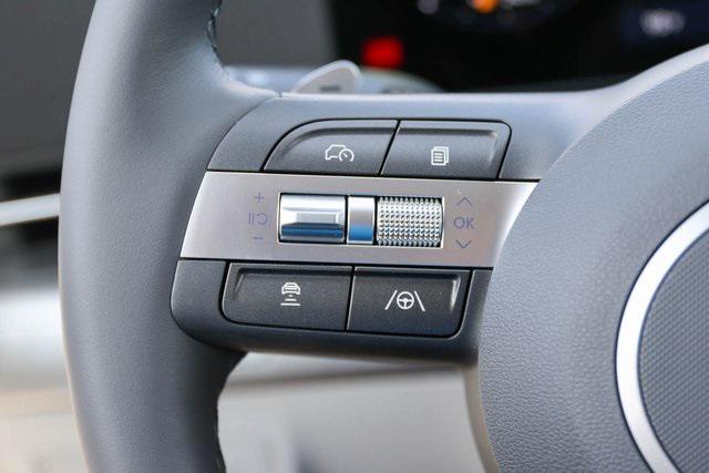 New 2025 Black Hyundai SEL Convenience FWD image 19