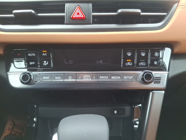 2026 Kia Seltos EX photo 17