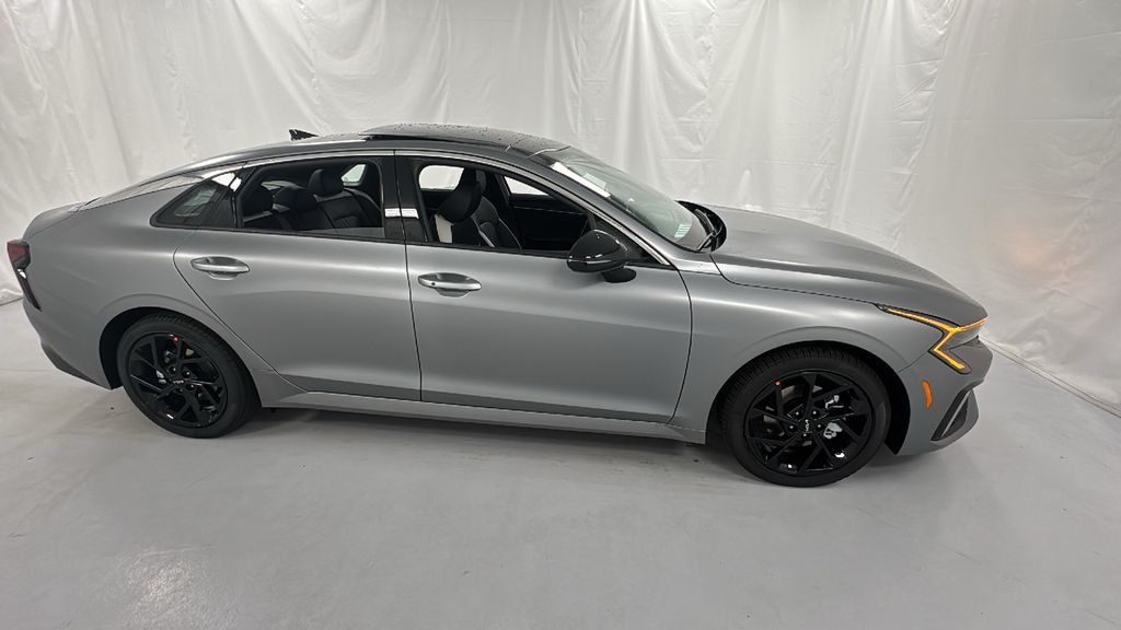 2026 Kia K5 GT-Line photo 2