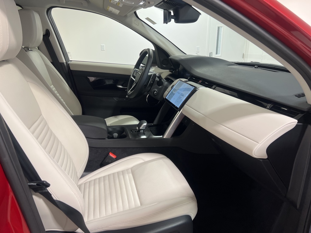 2025 Land Rover Discovery Sport S photo 25