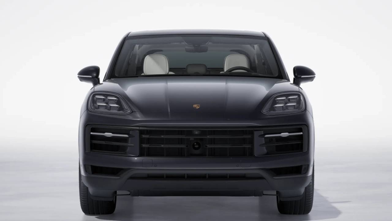 2026 Porsche Cayenne Coupe photo 9