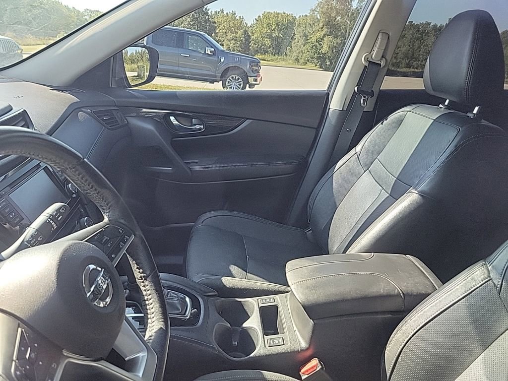 2018 Nissan Rogue SL photo 8