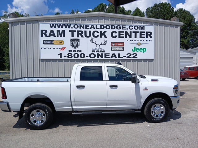 2026 Ram 2500 Tradesman photo 2