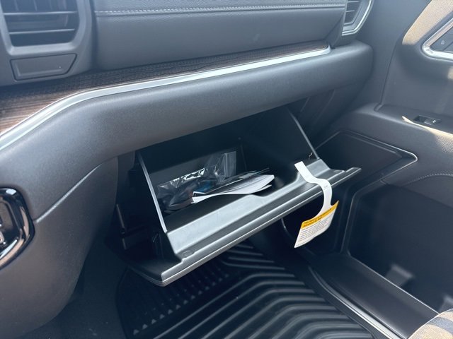 2025 Chevrolet Silverado 1500 LT photo 31