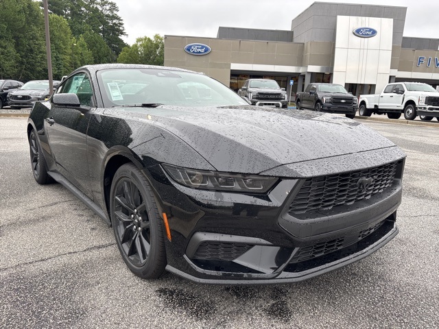 2025 Ford Mustang EcoBoost photo 2