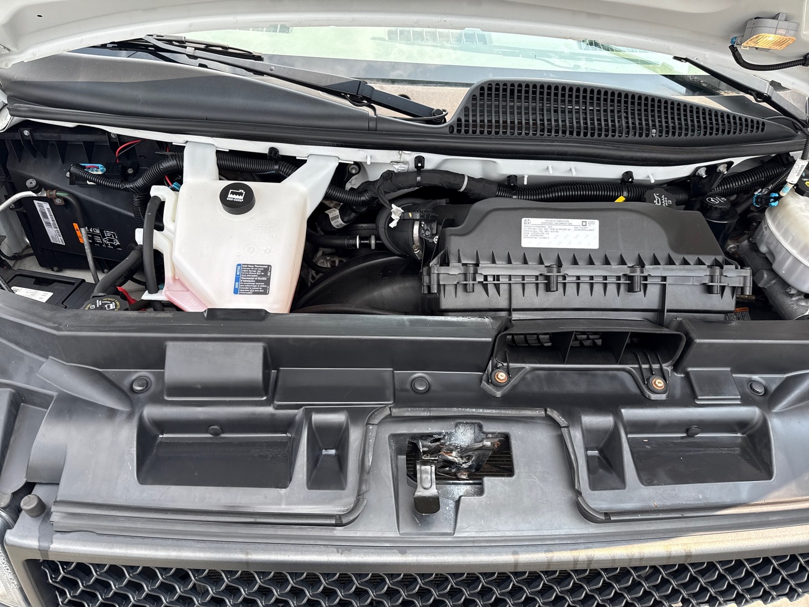 2020 Chevrolet Express 2500 Cargo Work Van photo 7