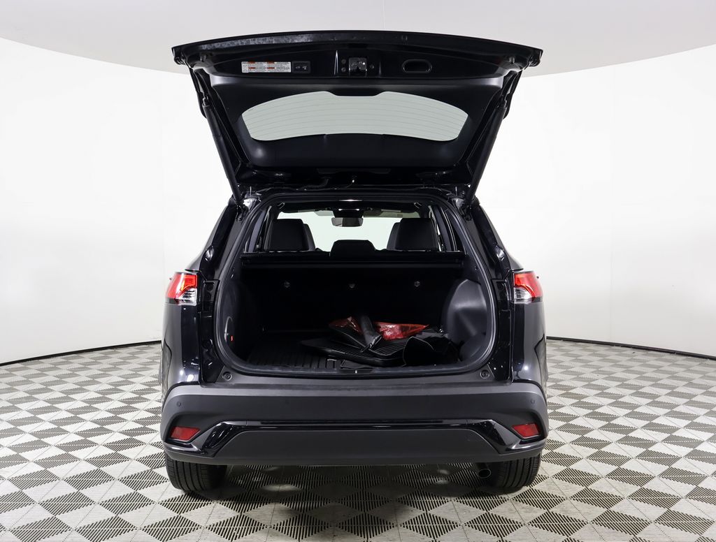 2024 Toyota Corolla Cross Hybrid XSE photo 14