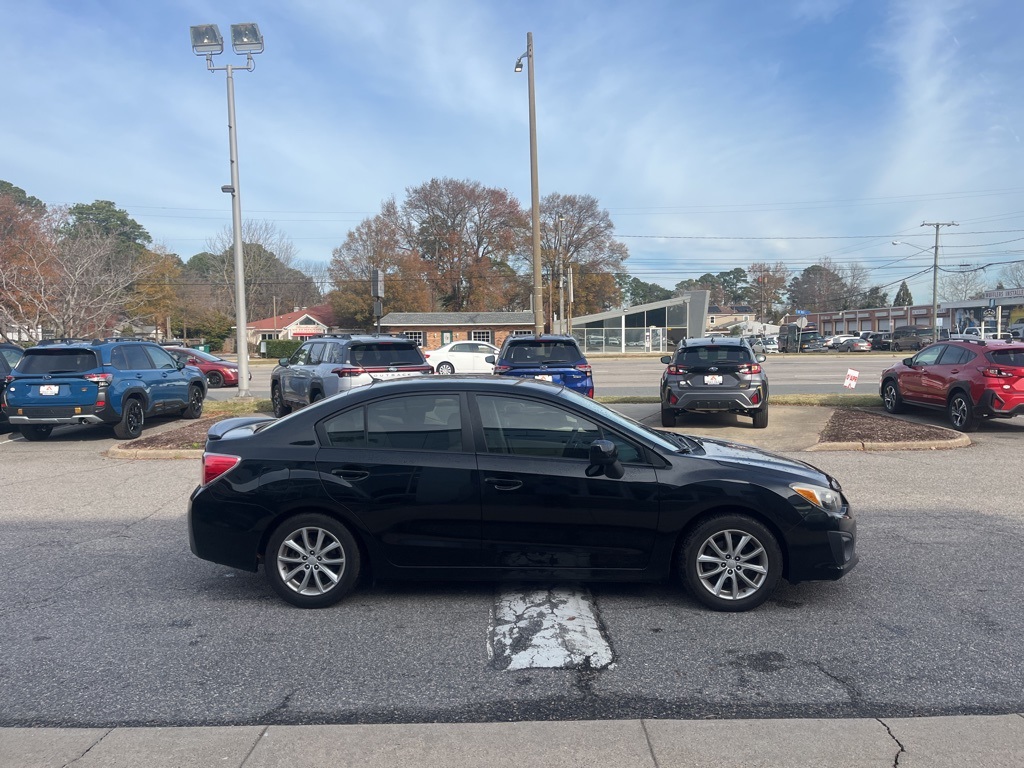 2012 Subaru Impreza 2.0i Premium photo 2