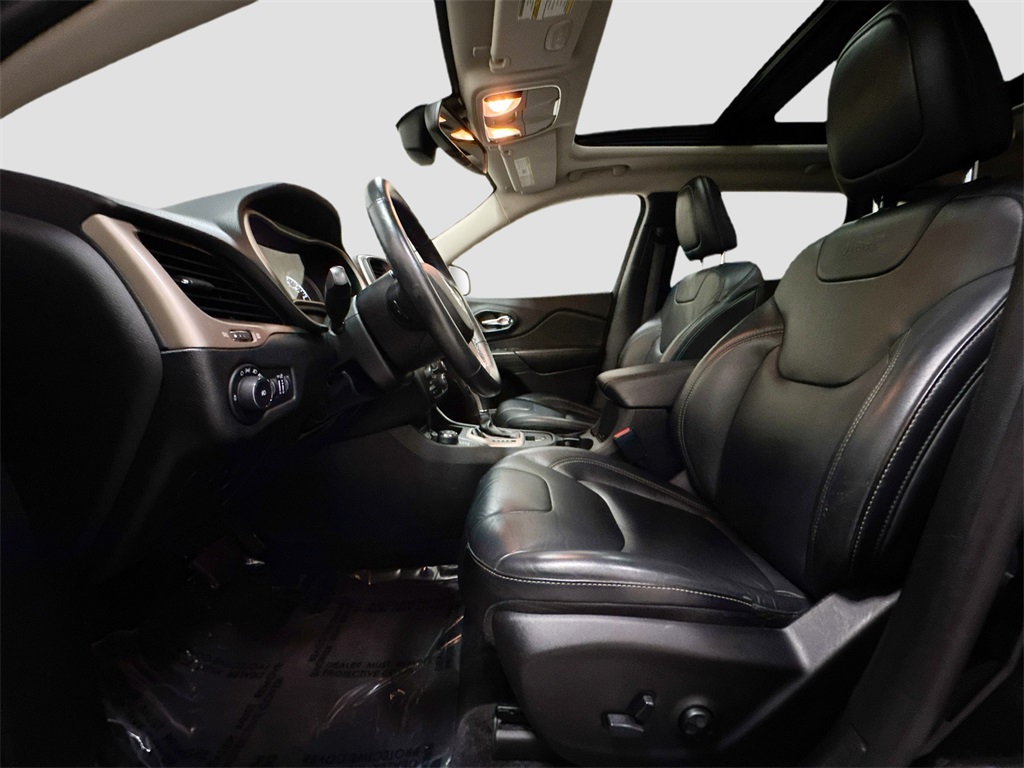 2016 Jeep Cherokee Limited photo 5