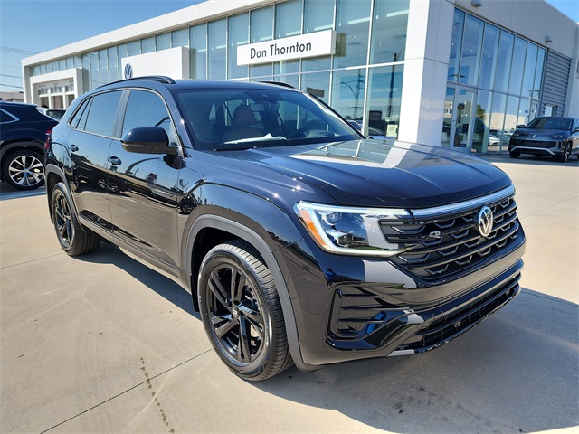 2026 Volkswagen Atlas Cross Sport SEL R-LINE's photo