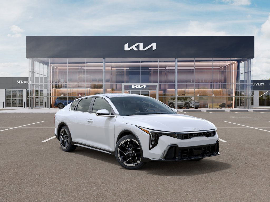 2025 Kia K4 GT-Line photo 8