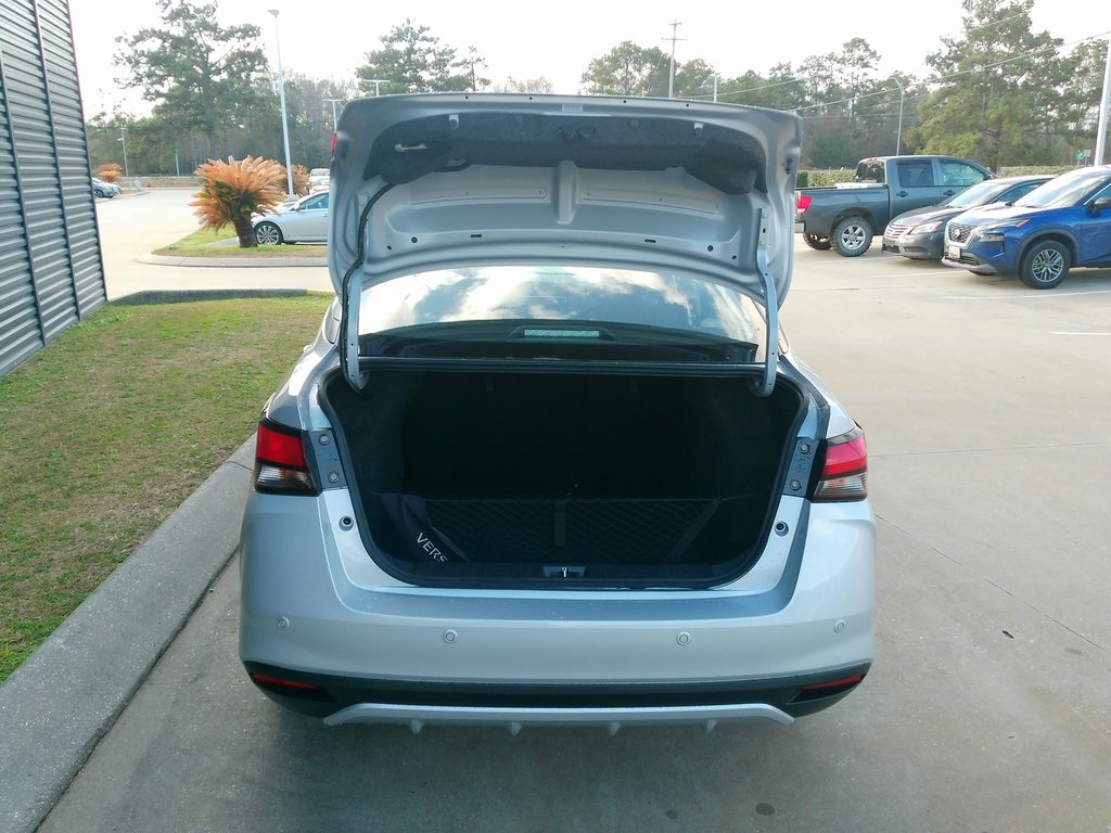 2025 Nissan Versa S photo 18