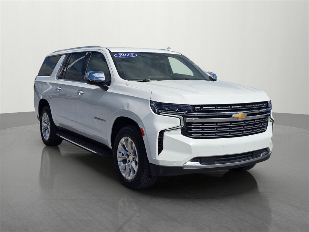 2023 Chevrolet Suburban Premier photo 3