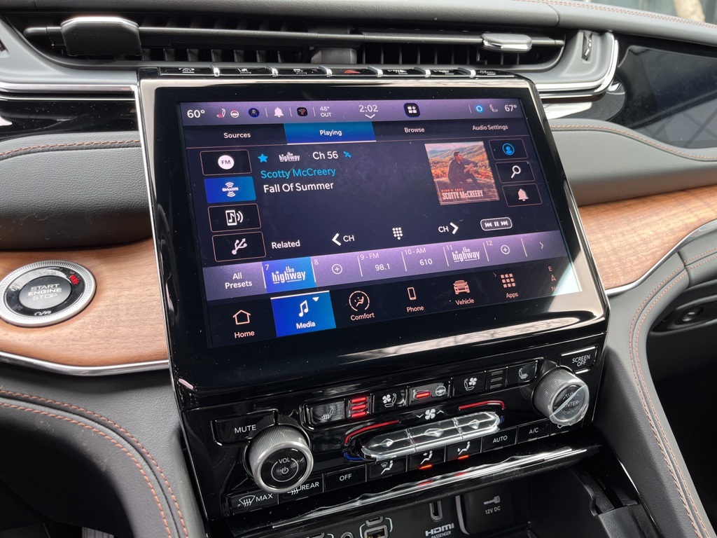 2025 Jeep Grand Cherokee L Summit Reserve photo 44