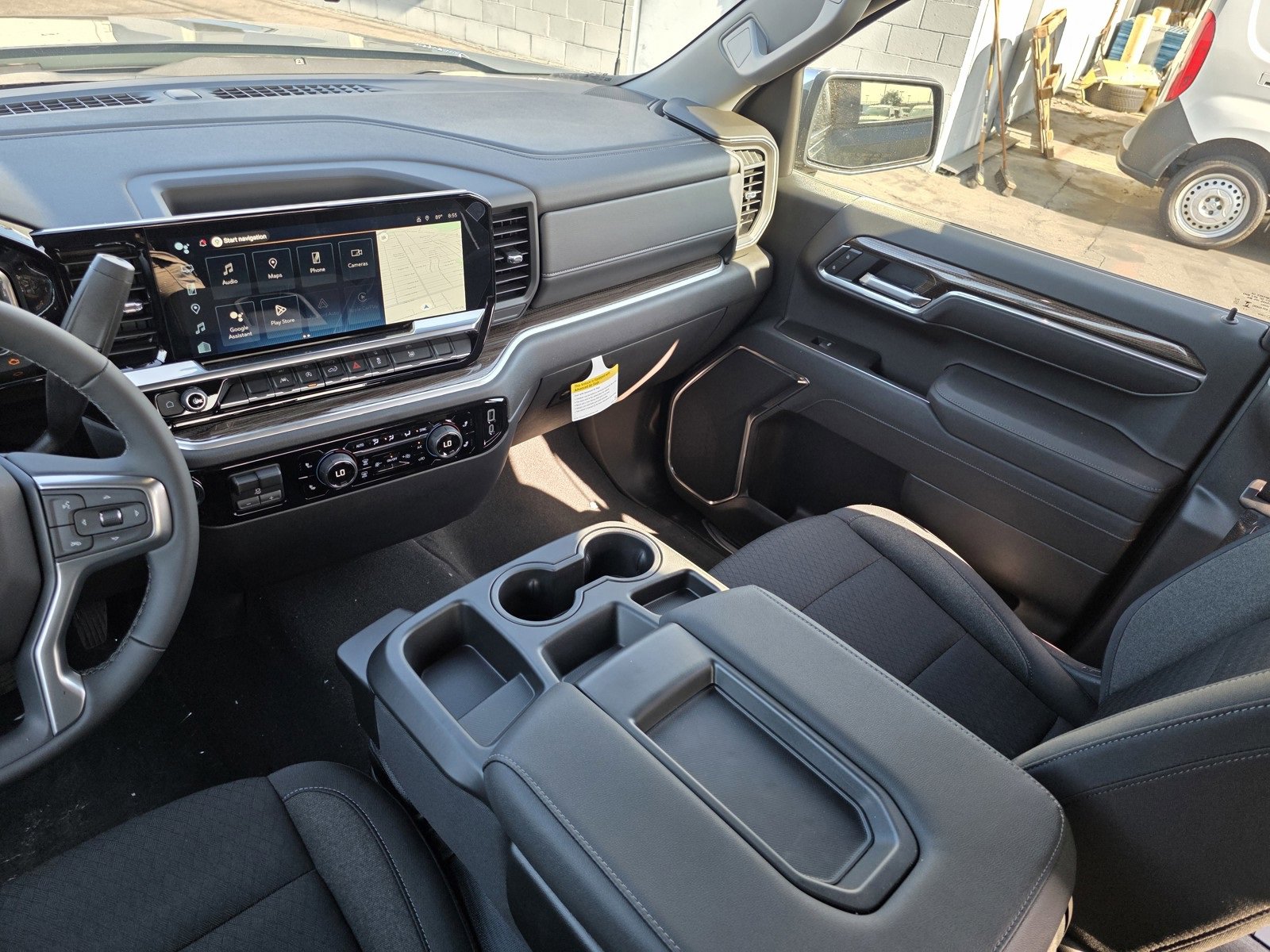 2025 Chevrolet Silverado LT photo 19
