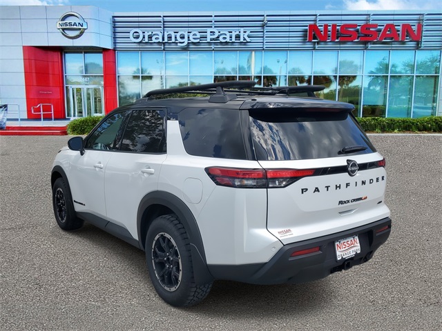 2025 Nissan Pathfinder Rock Creek photo 3