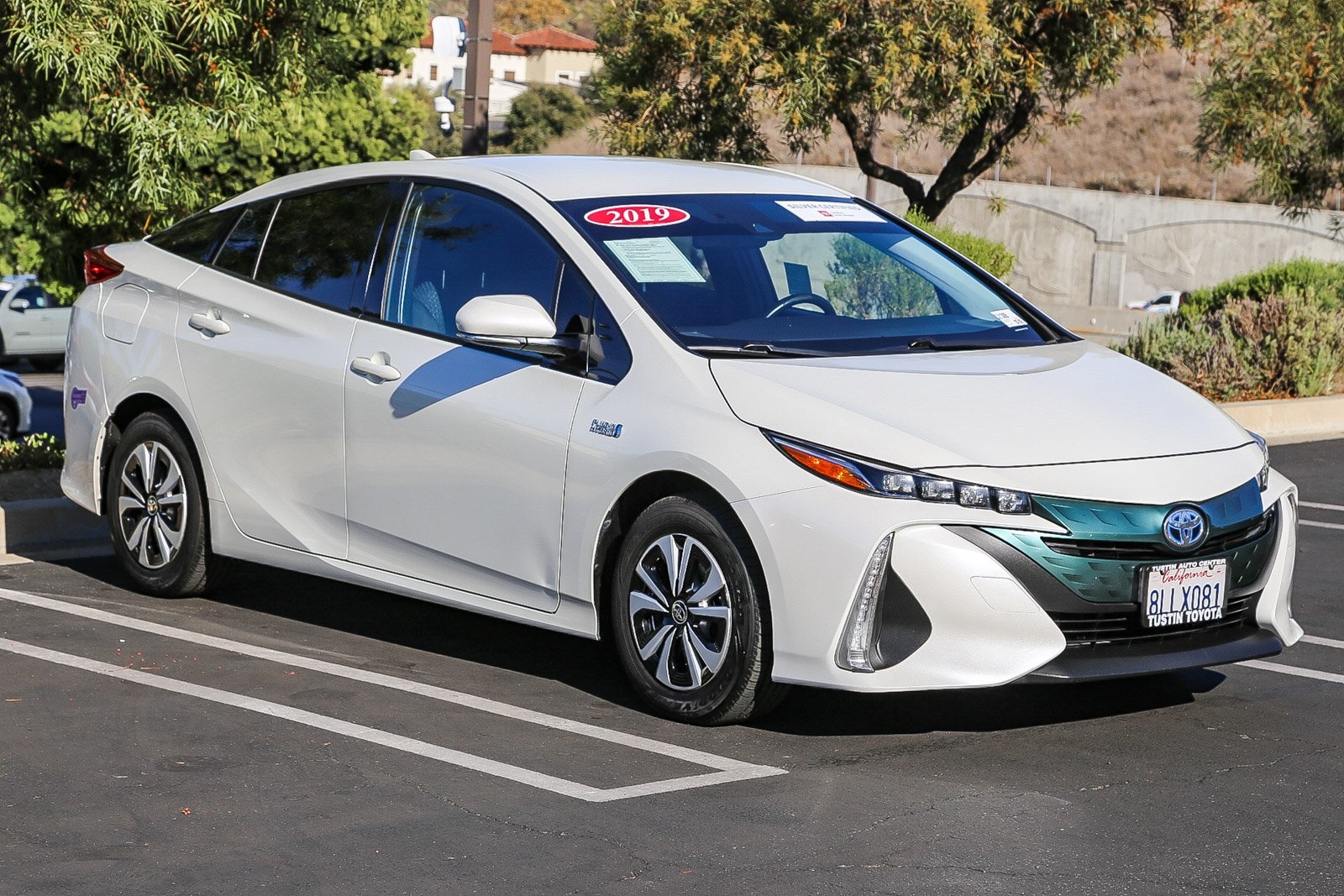 2019 Toyota Prius Prime Plus Premium Advanced photo 3