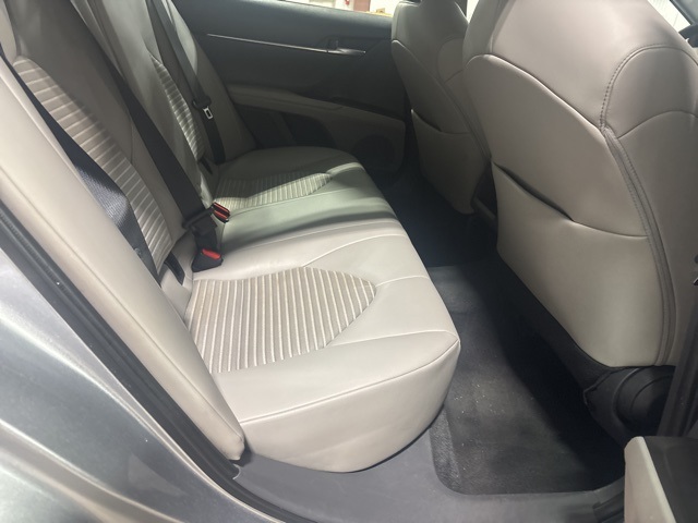2022 Toyota Camry SE photo 12