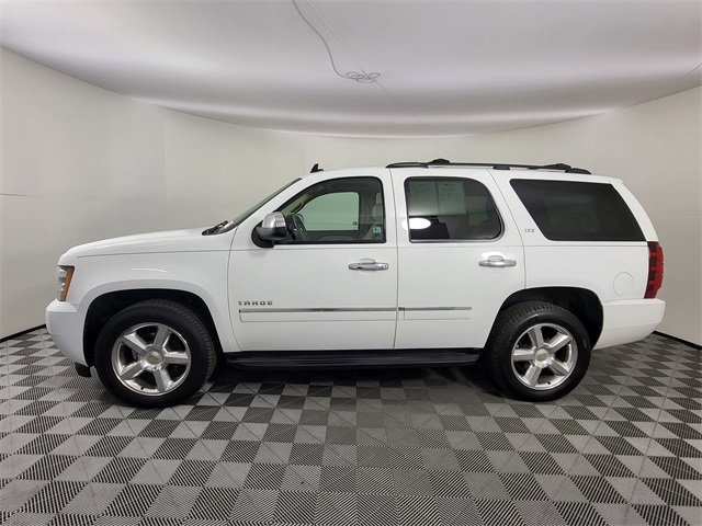 2011 Chevrolet Tahoe LTZ photo 2
