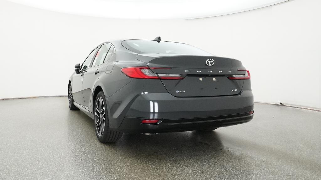 2025 Toyota Camry XLE photo 15