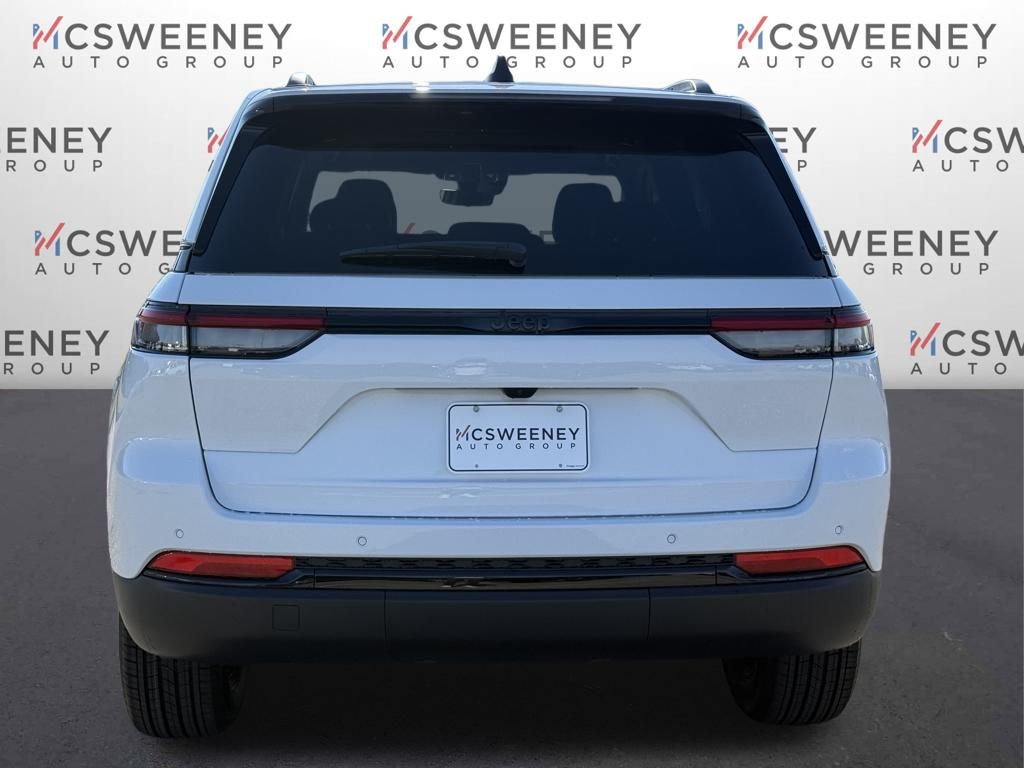 2025 Jeep Grand Cherokee Altitude X photo 2